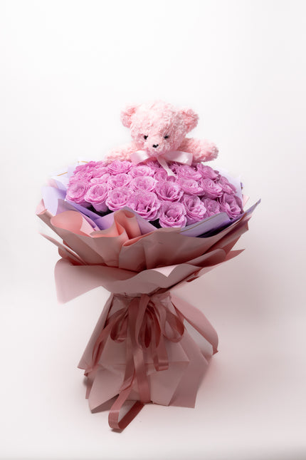 Buchet de Lux „Amethyst Bear Hug” cu 101 Trandafiri Sclipitori