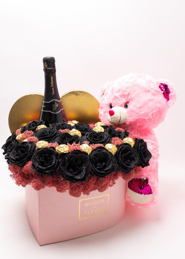 Aranjament Inimă 31 Trandafiri Săpun Negri (Glitter), Șampanie & Ursulet