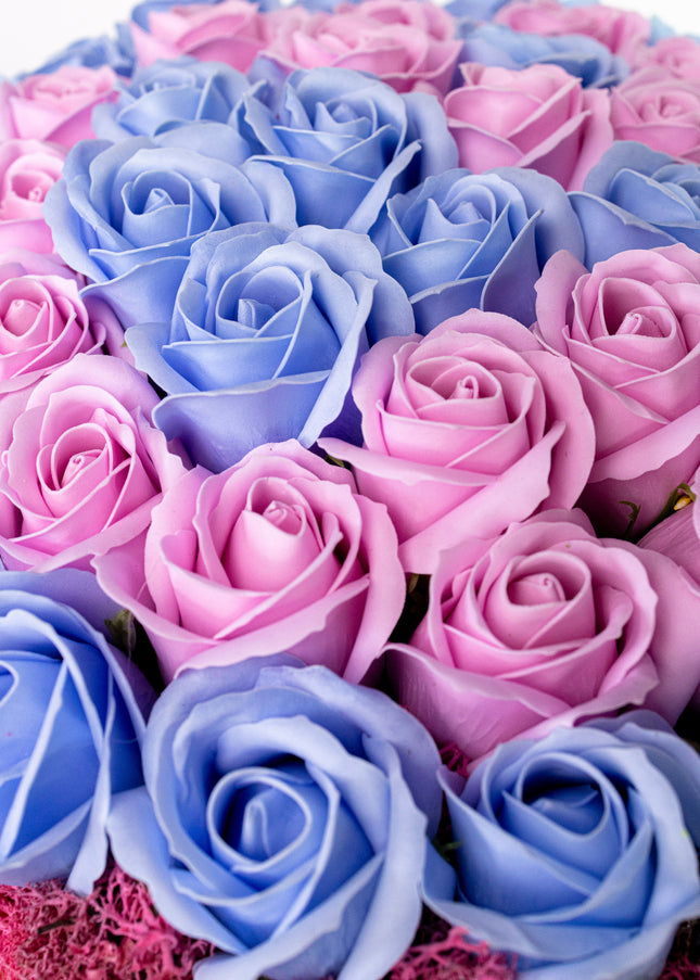 Aranjament Lux Trandafiri Săpun Spirală Roz-Albastru