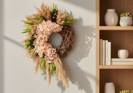 Coroniță Decorativă Handmade „Blush Willow Wreath” – Aranjament din Nuiele, Flori de Hortensie și Ierburi de Păpădie