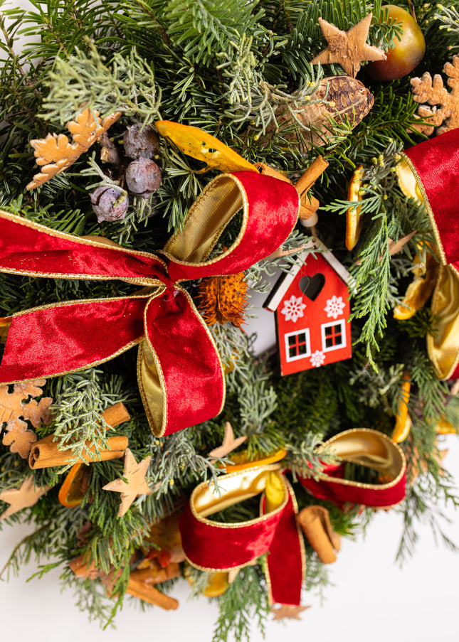 Coroniță Crăciun "Artisan Red Cabin" Mix Brad Natural