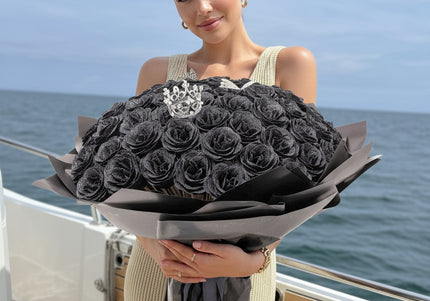 Buchet Gigant "Midnight Empress" 101 Trandafiri și Coroană