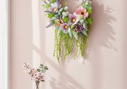 Coroniță Handmade „Secret Garden” – Aranjament Floral Curgător pe Bază de Răchită Albă cu Lavandă și Plante Verzi
