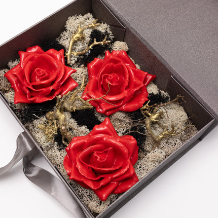 Aranjament de Lux "Red Saphir Heritage" cu Trandafiri Metalici