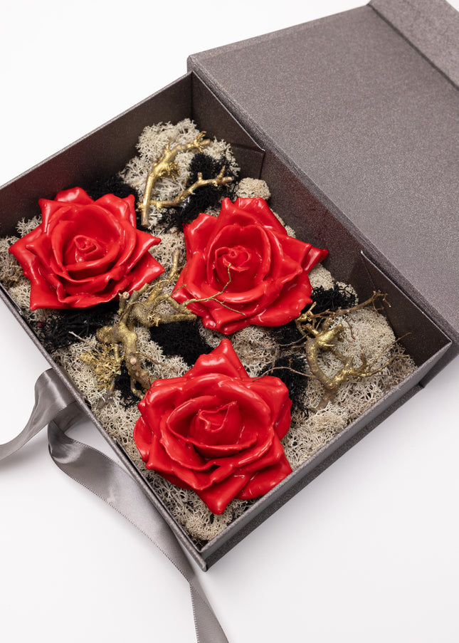 Aranjament de Lux "Red Saphir Heritage" cu Trandafiri Metalici