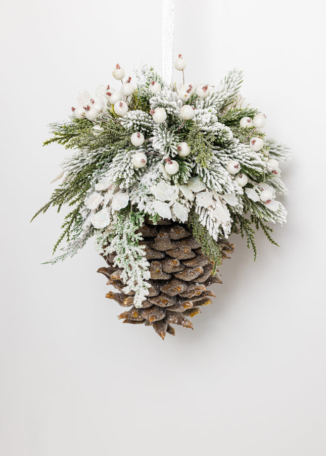 Ornament de Crăciun Premium „Frosty White Pinecone”