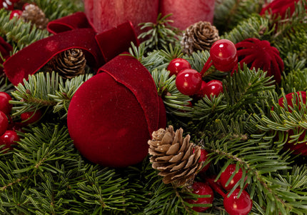 Aranjament Crăciun Advent "Velvet Crimson" din brad Nobilis