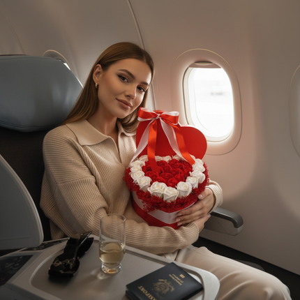 Aranjament Inimă Lux Trandafiri Săpun Roșu-Alb & Fundă