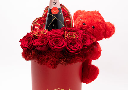 Aranjament Lux 19 Trandafiri Criogenați, Moët, Ursulet & Praline