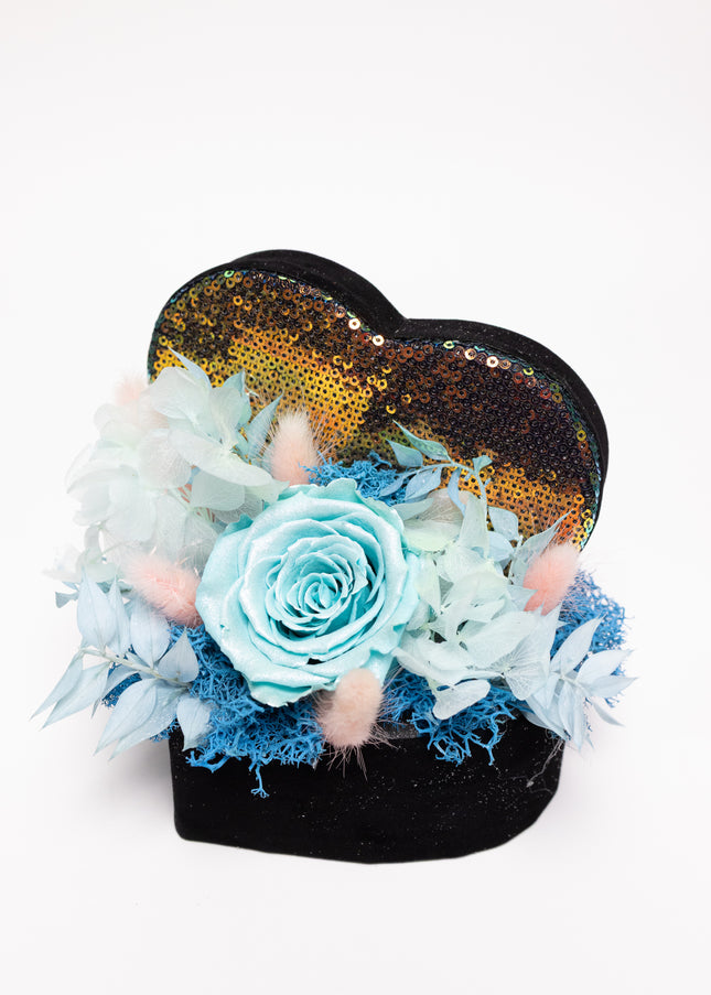 Aranjament Inimă Paiete & Catifea, Trandafir Criogenat Turcoaz & Hortensii