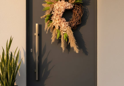 Coroniță Decorativă Handmade „Blush Willow Wreath” – Aranjament din Nuiele, Flori de Hortensie și Ierburi de Păpădie