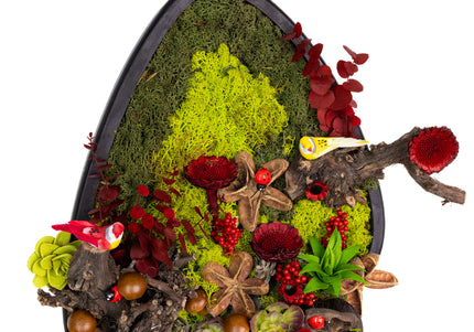 Tablou „Crimson Grove” cu licheni stabilizați și accente roșii – decor natural cu elemente botanice