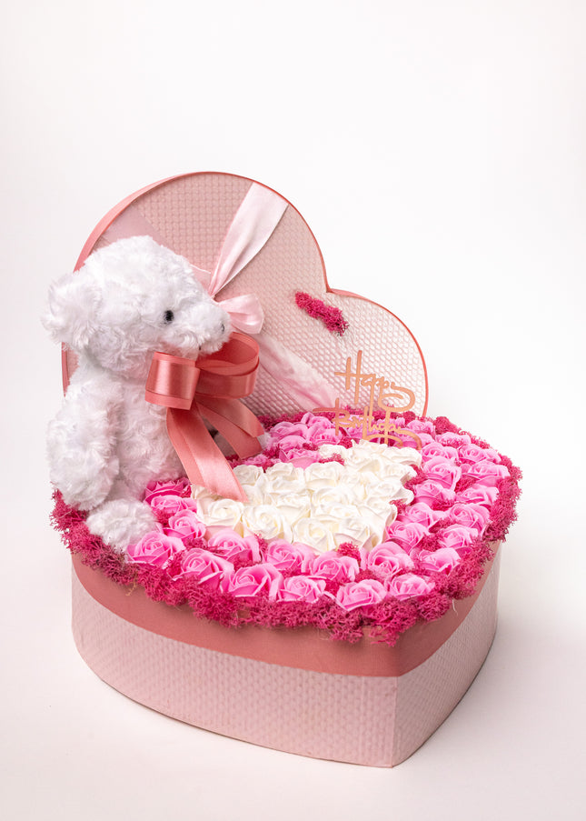 Aranjament Inimă Lux 39 Trandafiri Săpun și Ursulet