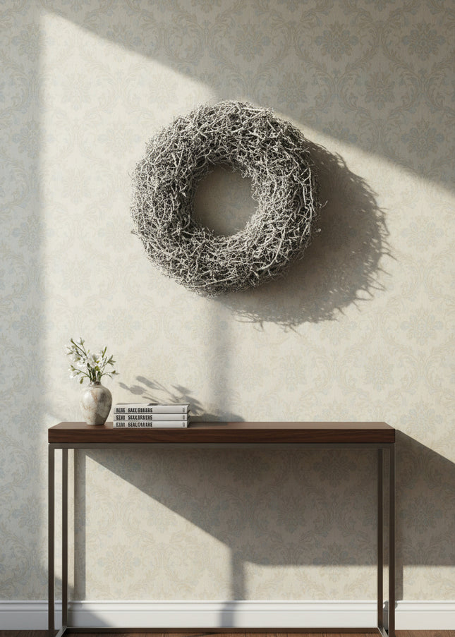 Coroniță Sculpturală „Silver Bonsai” – Piesă de Design Handmade din Rădăcini Naturale de Bonsai