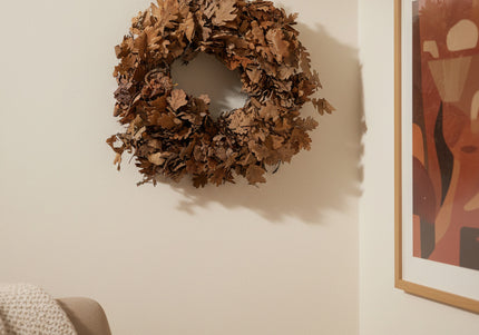 Coroniță Decorativă din Frunze de Stejar Uscate – Aranjament Natural Rustic, Tonuri Cafenii