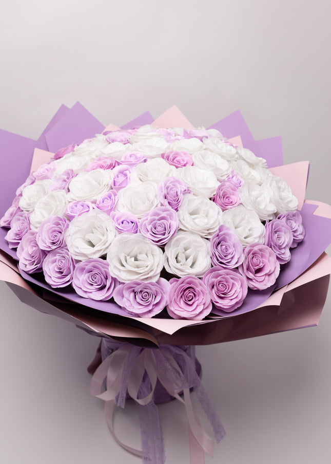 Buchet de Lux „Lavender Diamond Bouquet” cu 101 Trandafiri Imperiali