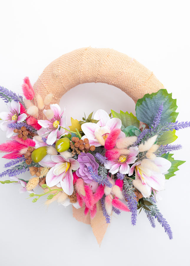Coroniță Florală Handmade „Boho-Chic Dream” – Aranjament cu Iută, Flori Exotice și Accente de Lavandă