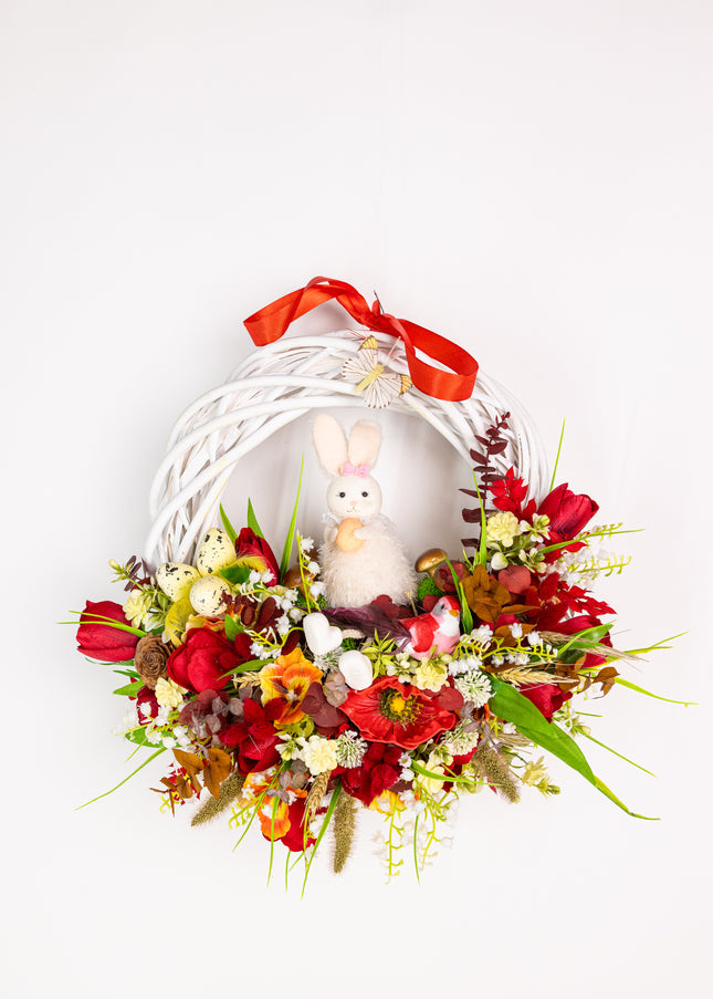 Coroniță florală de Paște „Easter Nest” – decor festiv cu iepuraș, flori și accente naturale