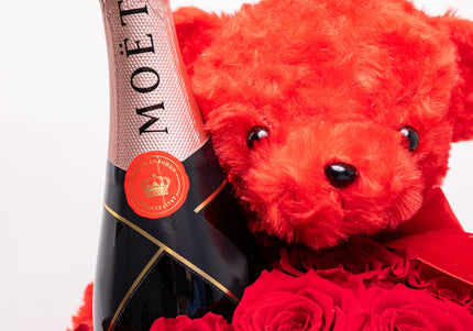 Aranjament de Lux „Eternal Crimson” cu Moët și Catifea
