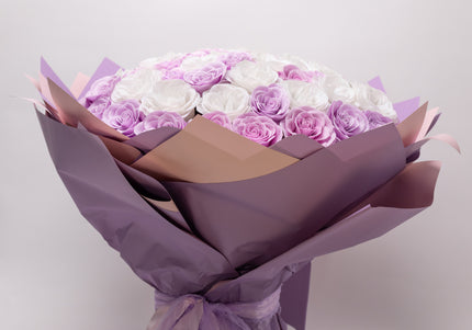 Buchet de Lux „Lavender Diamond Bouquet” cu 101 Trandafiri Imperiali