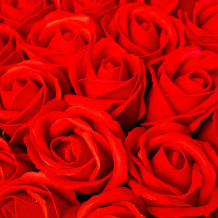 Aranjament Inimă Lux Trandafiri Săpun Roșii, Ursulet Alb