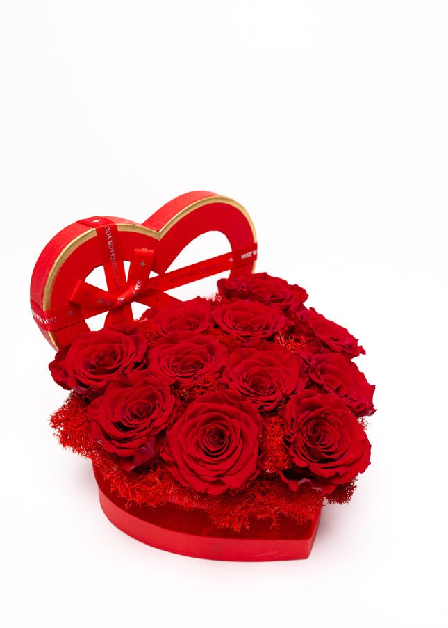 Aranjament Inimă Lux, 11 Trandafiri Criogenați Roșii
