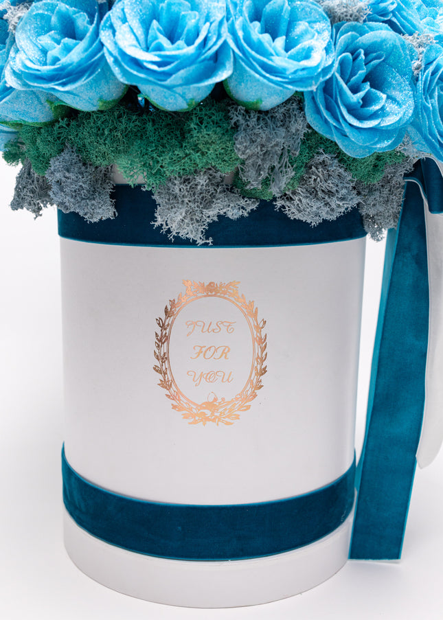 Aranjament Lux 51 Trandafiri Săpun Turcoaz (Glitter) & Fundă Dublă