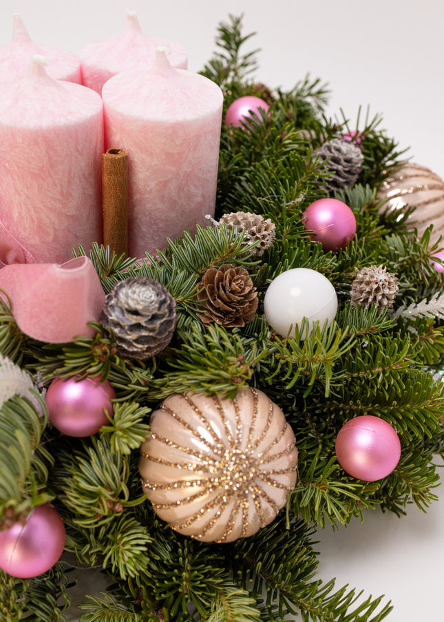 Aranjament Crăciun Advent "Pink Velvet" din brad Nobilis