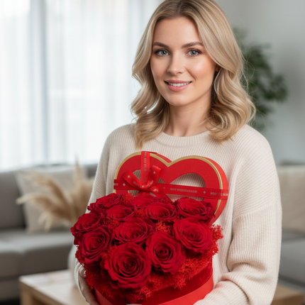 Aranjament Inimă Lux, 11 Trandafiri Criogenați Roșii