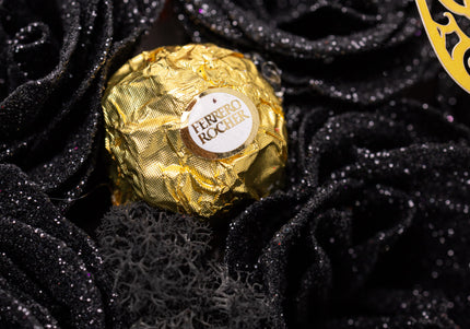 Aranjament de Lux Inima „Noir Imperial” cu Auriu și Ferrero