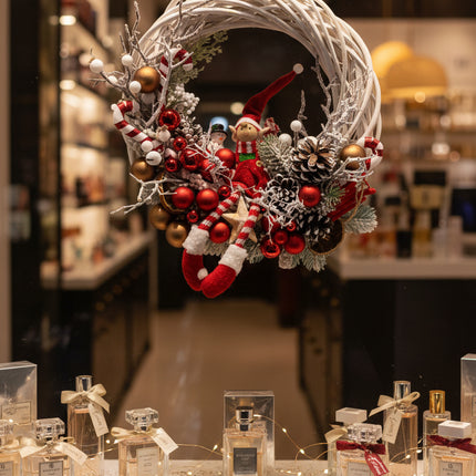 Coroniță Crăciun "Playful Elf" pe Lemn Natural Alb