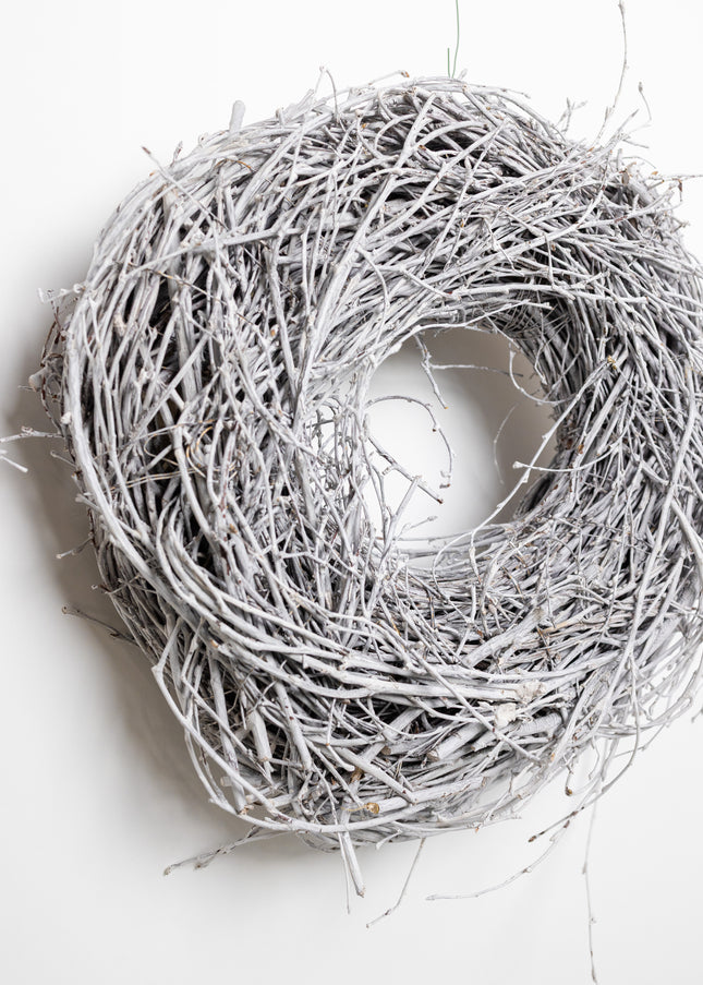 Coroniță din Răchită Vopsită Gri Silver – Bază Aranjament Floral Rustic-Modern