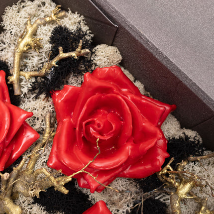 Aranjament de Lux "Red Saphir Heritage" cu Trandafiri Metalici