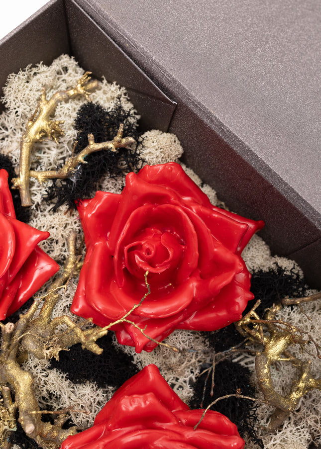 Aranjament de Lux "Red Saphir Heritage" cu Trandafiri Metalici