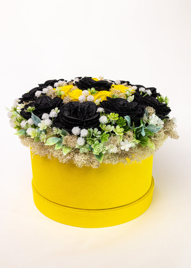 Aranjament Lux Trandafiri Săpun Negri Glitter & Galbeni