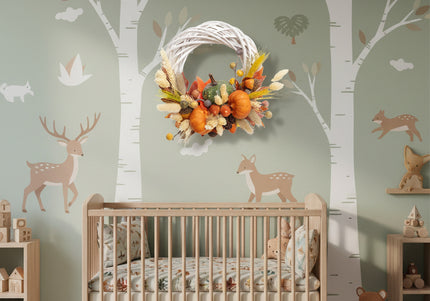 Coroniță Handmade „Autumn Bounty” – Decor de Toamnă cu Mini-Dovleci, Spice și Frunze Ruginii pe Răchită Albă