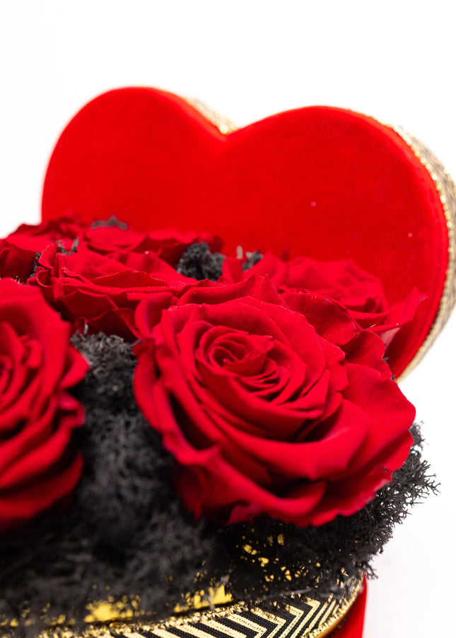 Aranjament Inimă Lux 9 Trandafiri Criogenați Roșii