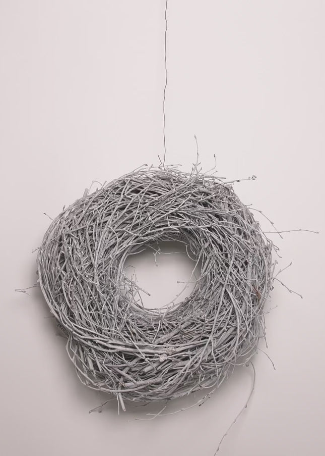 Coroniță din Răchită Vopsită Gri Silver – Bază Aranjament Floral Rustic-Modern