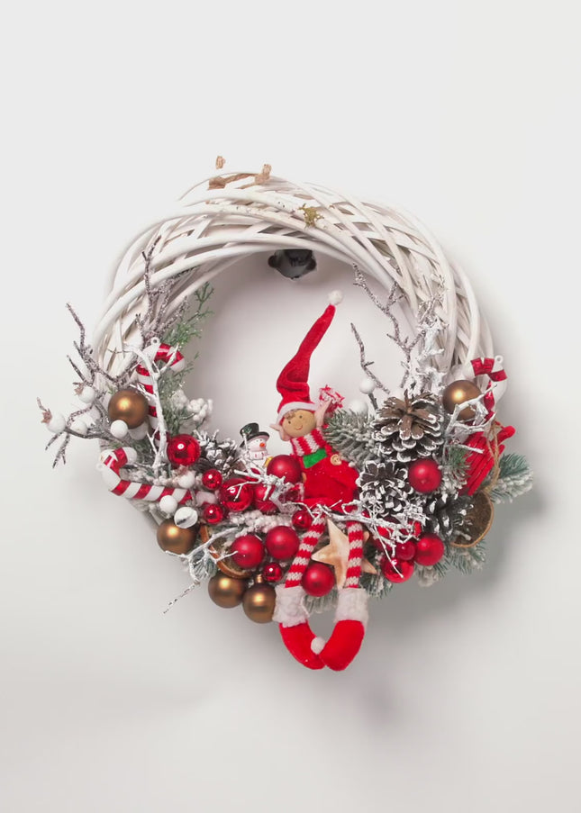 Coroniță Crăciun "Playful Elf" pe Lemn Natural Alb