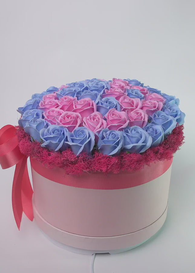 Aranjament Lux Trandafiri Săpun Spirală Roz-Albastru