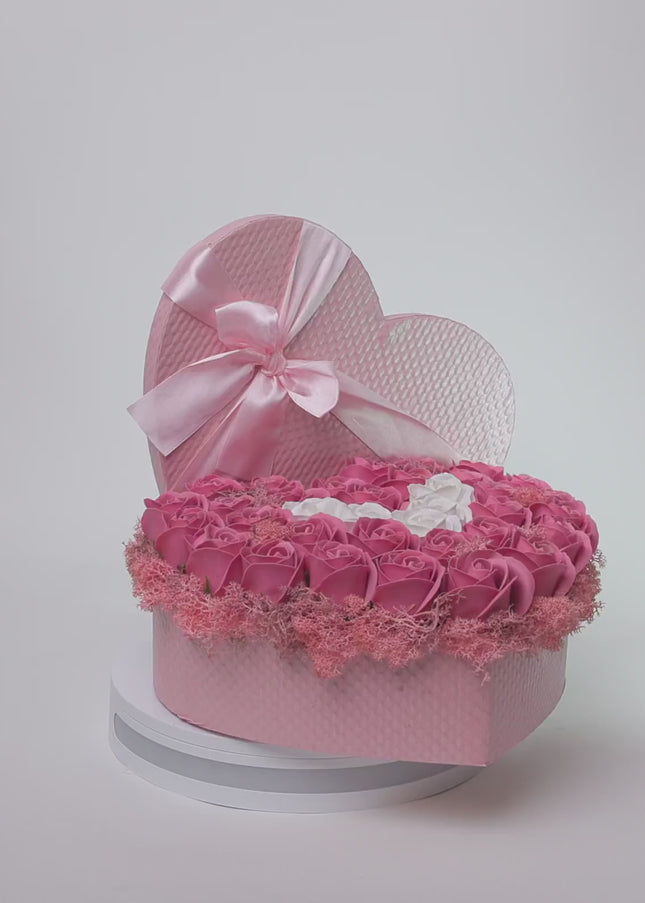 Aranjament Inimă Lux Trandafiri Săpun Roz-Alb