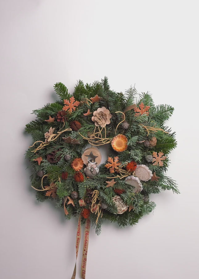 Coroniță Crăciun "Nature's Owl" din Brad Nobilis Natural