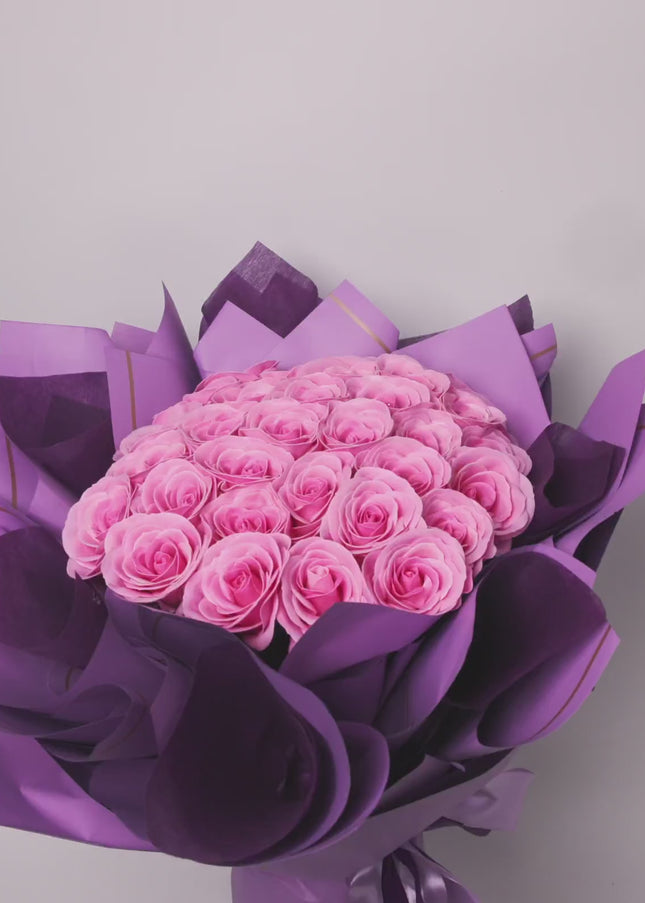 Buchet Gigant "Pink Majesty" cu Trandafiri Roz Orchid