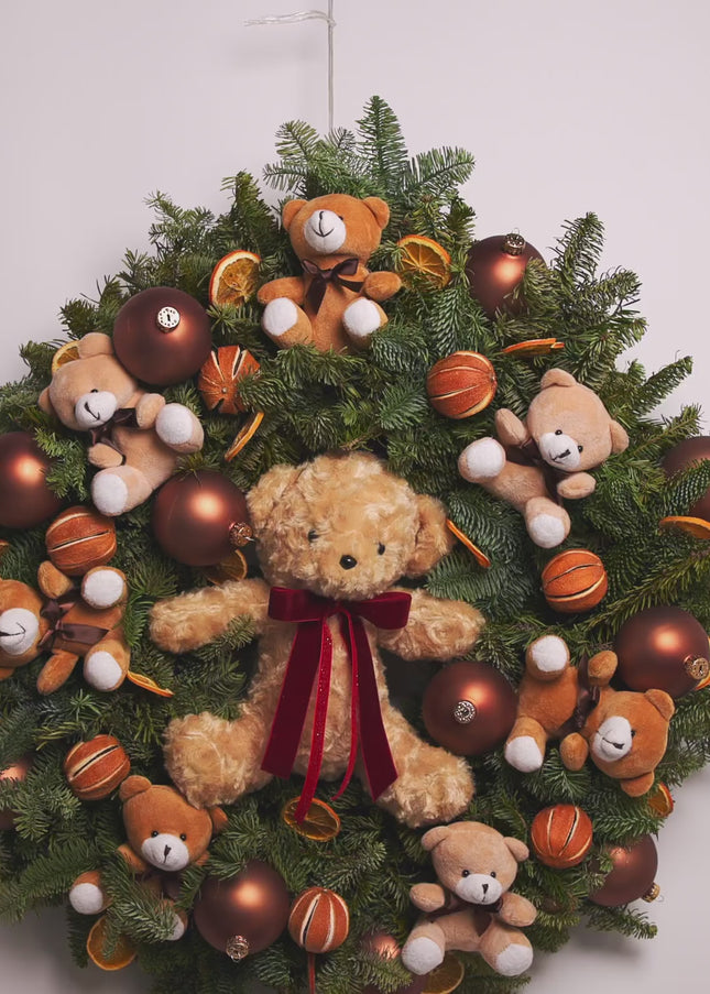 Coroniță de Crăciun Gigant „Teddy Bear’s Winter Hug”