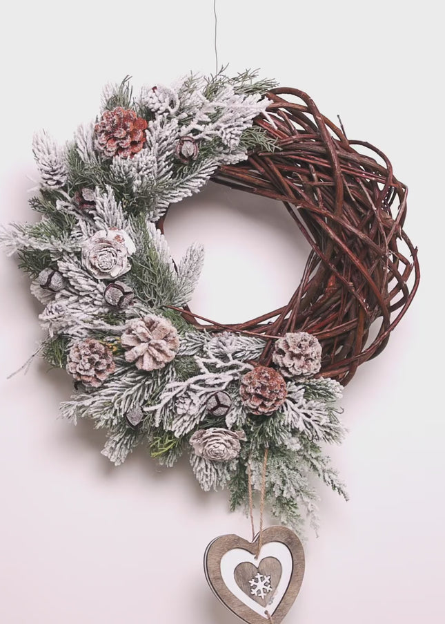 Coroniță de Crăciun Artizanală „Woodland Heart & Snowy Vines”