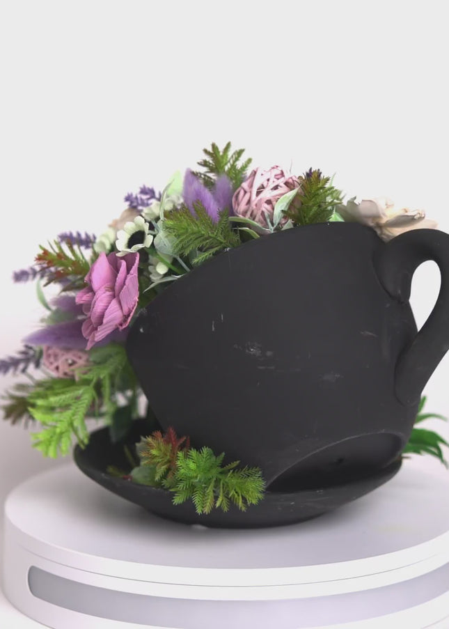 Aranjament floral „Lavender Charm” – compoziție în vas decorativ