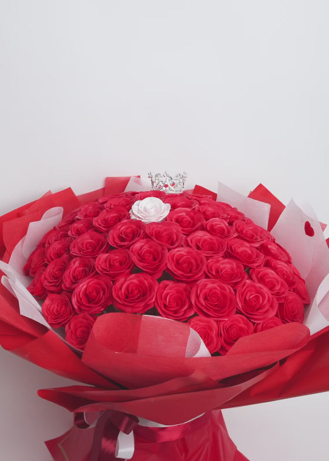 Buchet Gigant "Imperial Love" cu 101 Trandafiri Artizanali