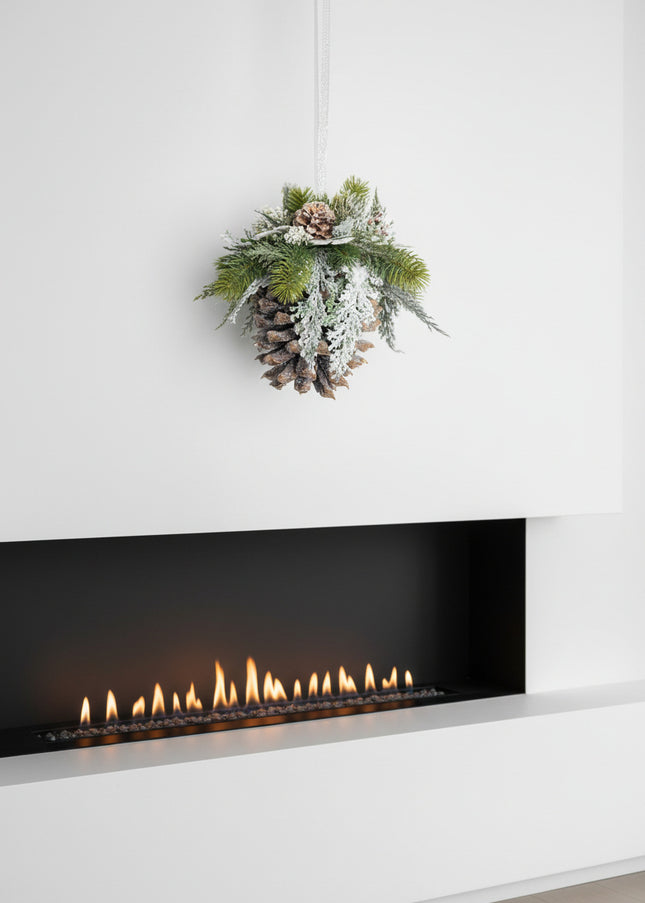 Ornament de Crăciun Premium „Snowy Giant Pinecone”