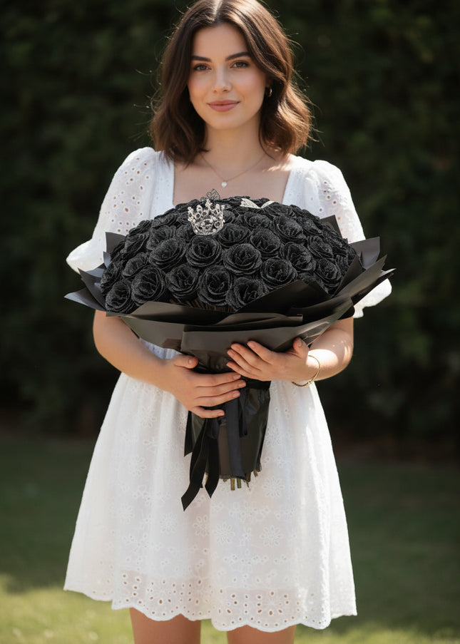 Buchet Gigant "Midnight Empress" 101 Trandafiri și Coroană