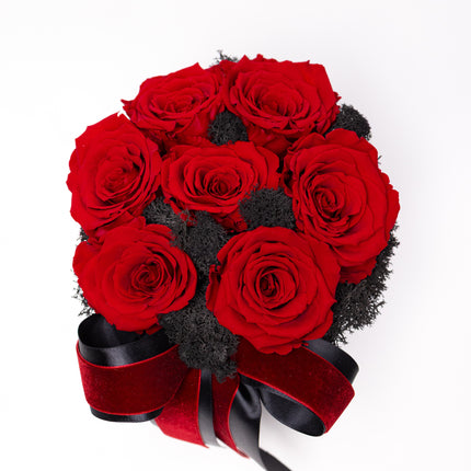 Aranjament Lux 7 Trandafiri Criogenați Roșii, Cutie Catifea